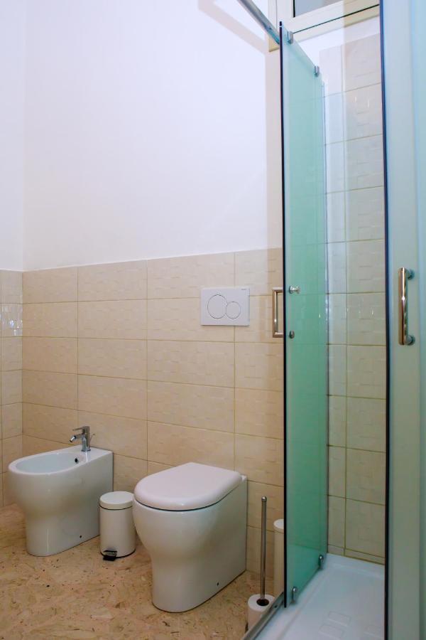 Mokarta B&B คาตาเนีย ภายนอก รูปภาพ