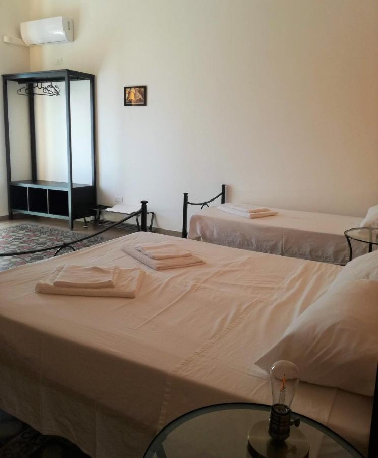 Mokarta B&B คาตาเนีย ภายนอก รูปภาพ